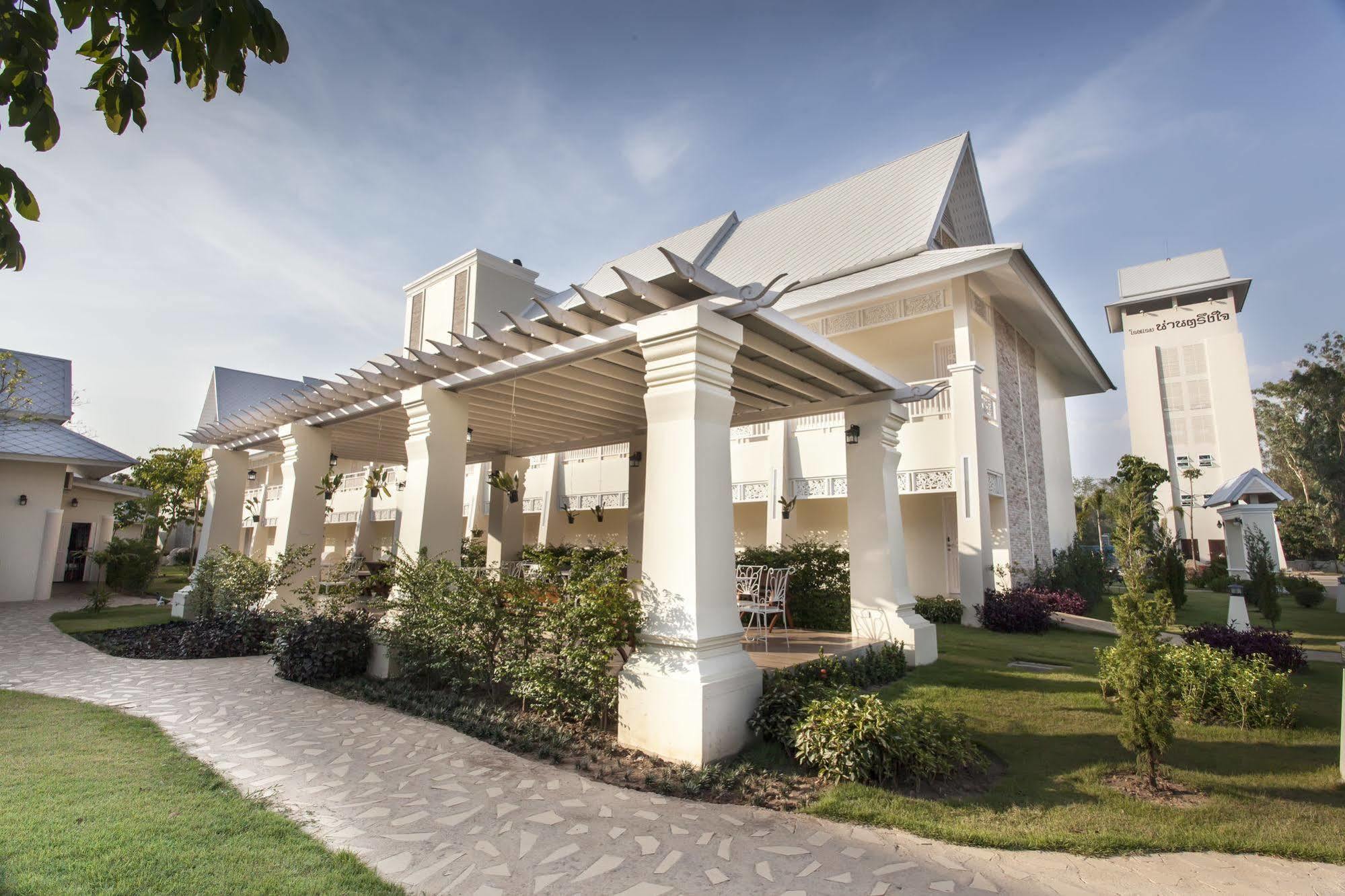 Nantrungjai Boutique Hotel Extérieur photo