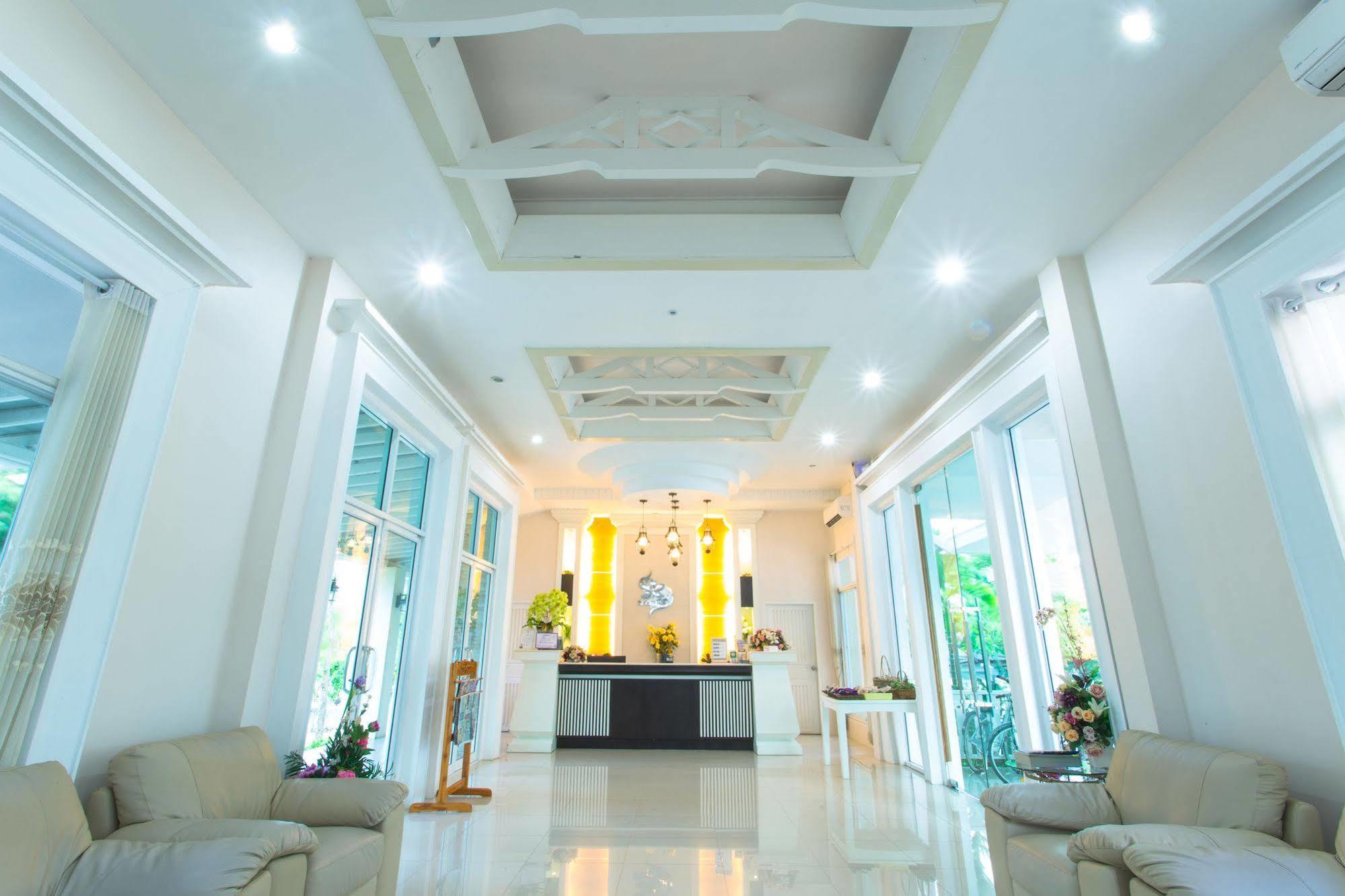 Nantrungjai Boutique Hotel Extérieur photo