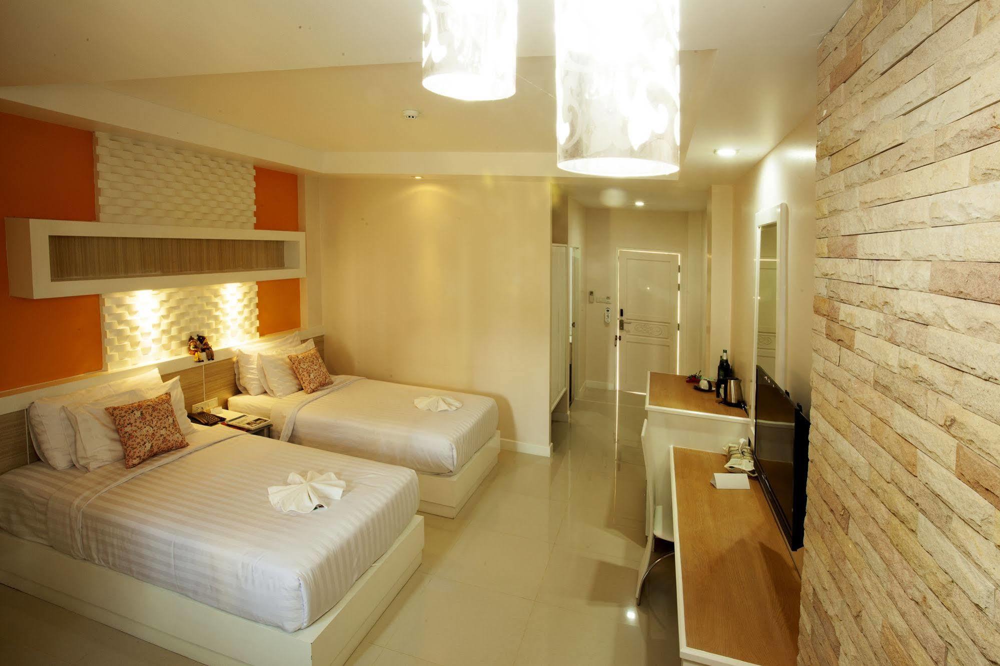 Nantrungjai Boutique Hotel Extérieur photo