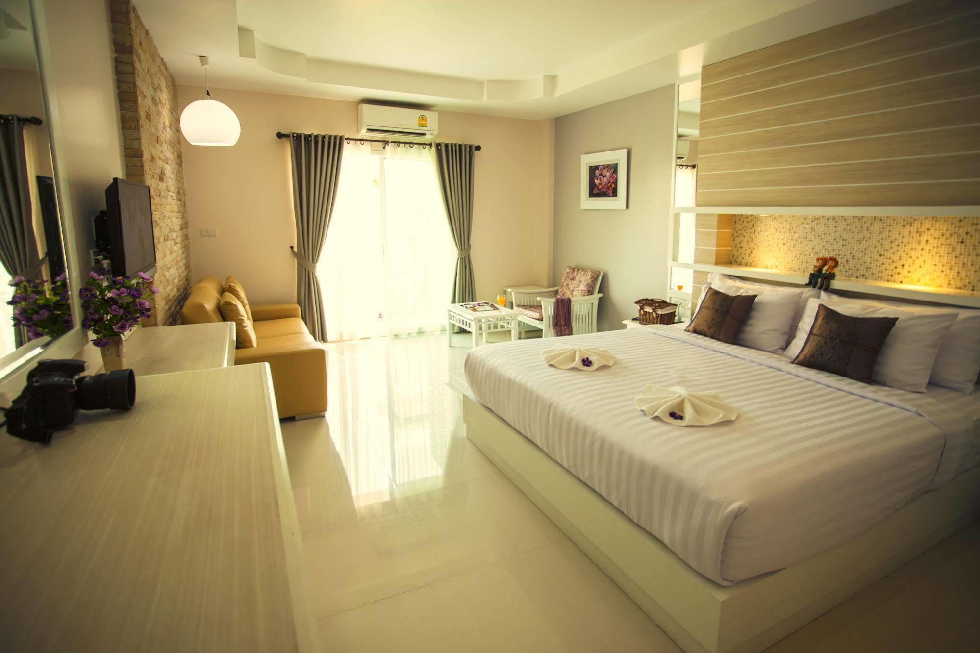 Nantrungjai Boutique Hotel Extérieur photo