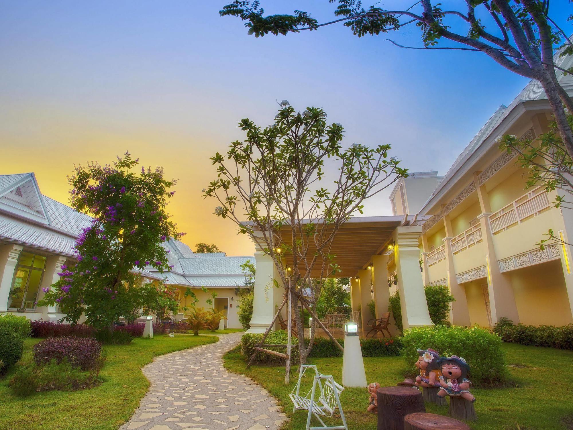Nantrungjai Boutique Hotel Extérieur photo