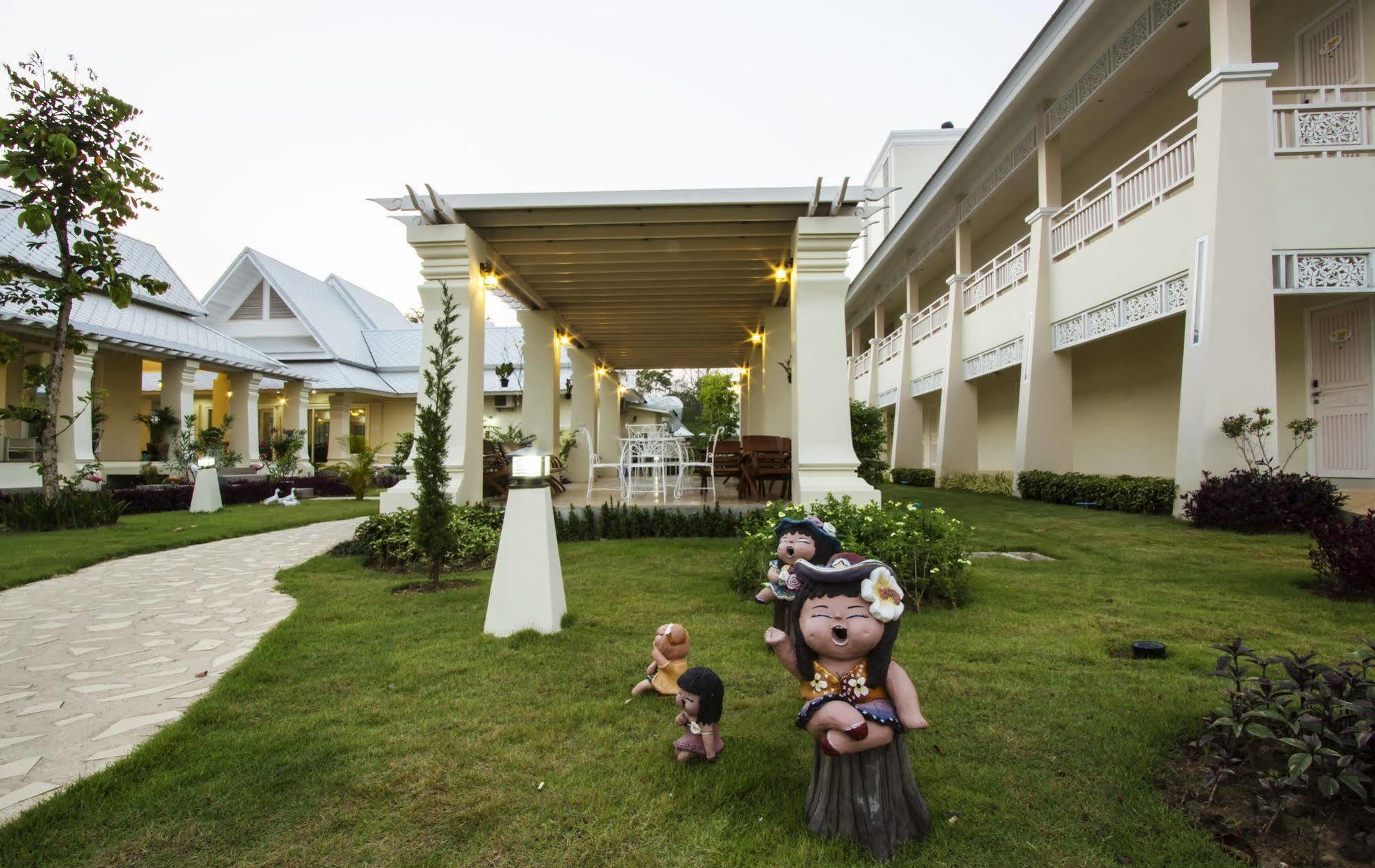 Nantrungjai Boutique Hotel Extérieur photo
