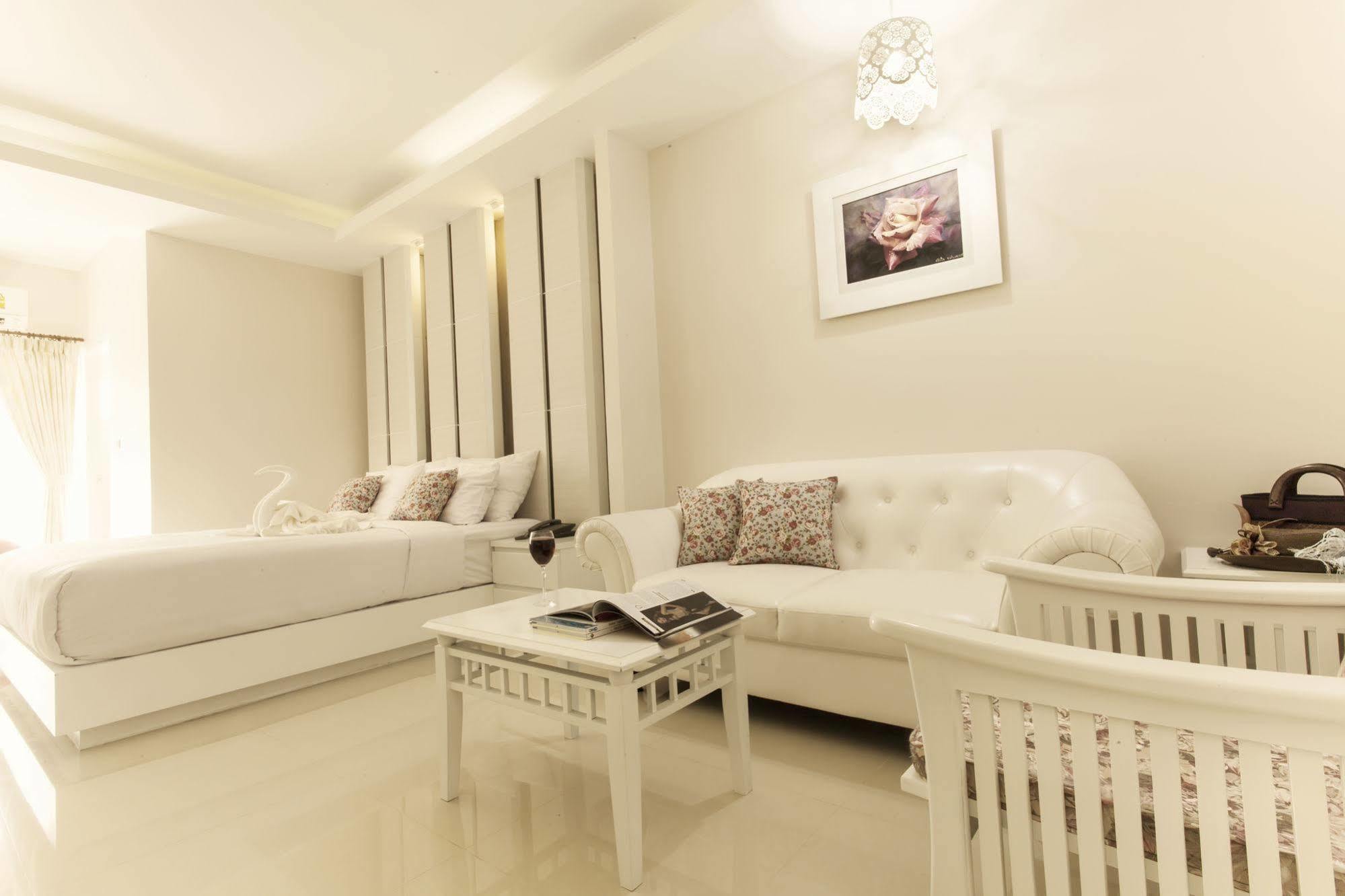 Nantrungjai Boutique Hotel Extérieur photo